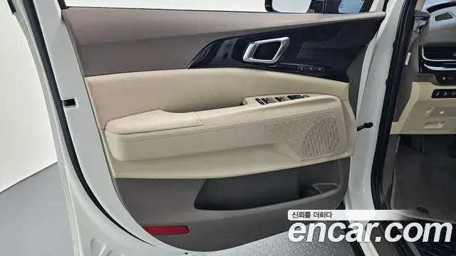 Kia Carnival 2025 — Photo 5/32