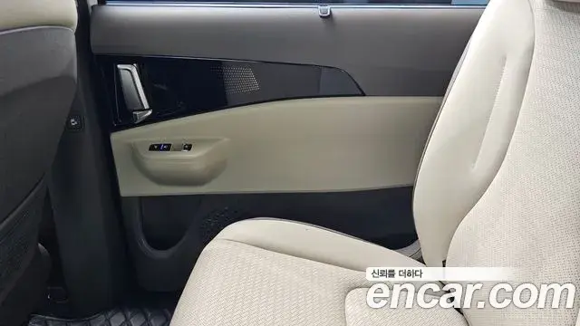 Kia Carnival 2025 — Photo 9/32