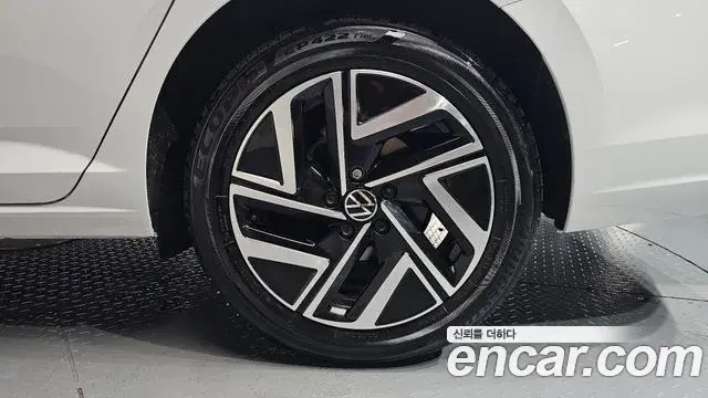 Volkswagen Jetta 2024 — Photo 36/36