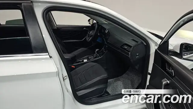 Volkswagen Jetta 2024 — Photo 5/36