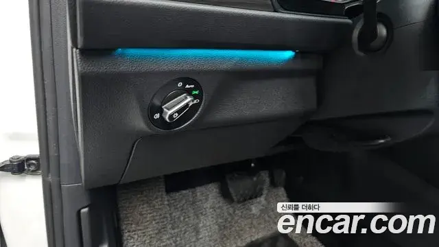 Volkswagen Jetta 2024 — Photo 11/36