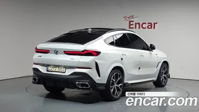 BMW X6 2022 — Şəkil 22/35