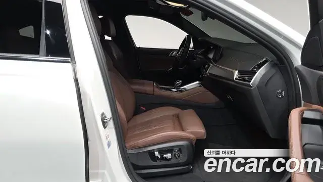 BMW X6 2022 — Şəkil 21/35
