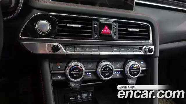 Genesis G70 2019 — Şəkil 16/20