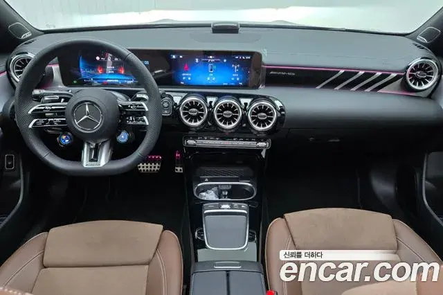 Mercedes-Benz CLA-Class 2025 — Фото 10/20