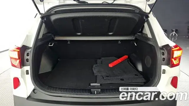 Kia Seltos 2021 — Şəkil 8/32