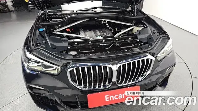 BMW X5 2019 — ფოტო 33/33