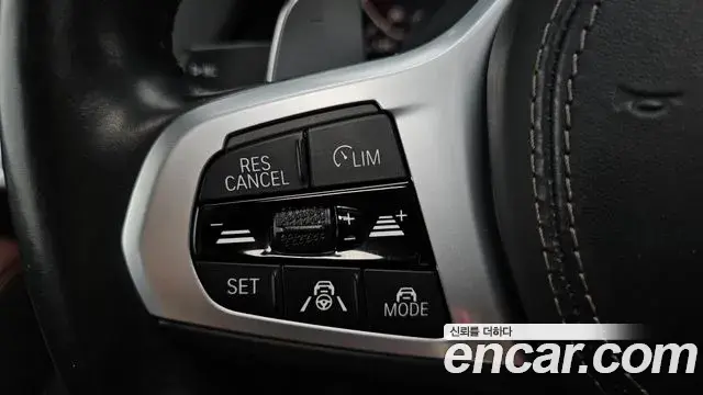 BMW X5 2019 — ფოტო 8/33