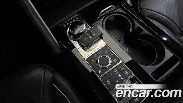Land Rover Discovery 5 2018 — Photo 5/20