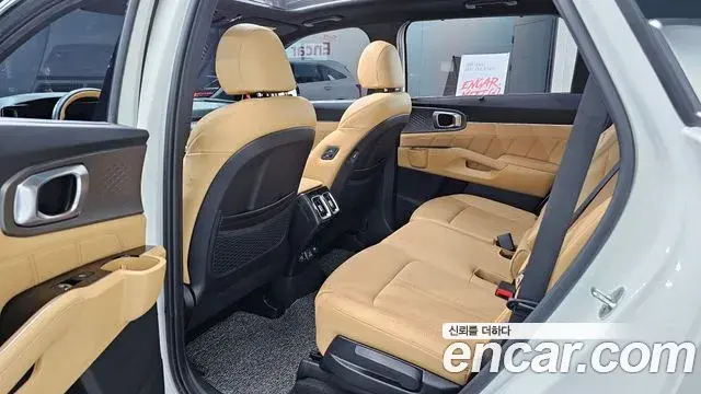 Kia Sorento 2022 — ფოტო 12/31