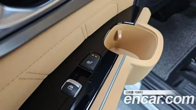 Kia Sorento 2022 — ფოტო 2/31