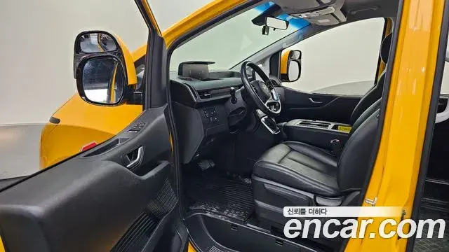 Hyundai Staria 2022 — Şəkil 11/30