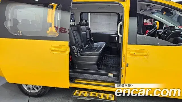 Hyundai Staria 2022 — Şəkil 22/30