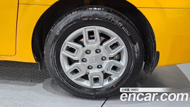 Hyundai Staria 2022 — Şəkil 10/30