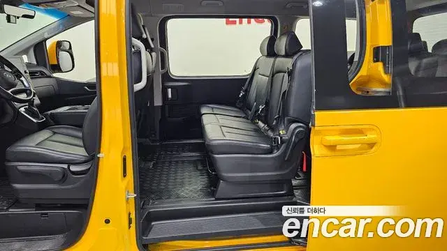 Hyundai Staria 2022 — Şəkil 18/30