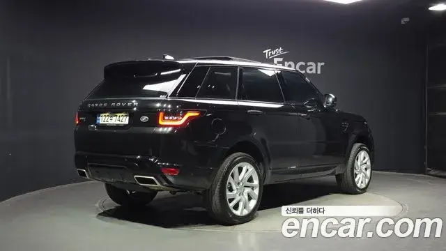 Land Rover Range Rover Sport 2022 — Şəkil 26/33