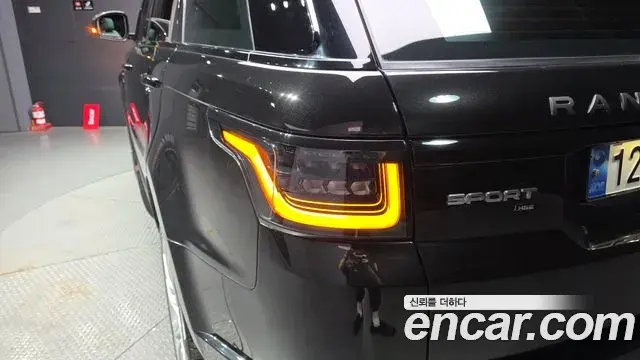 Land Rover Range Rover Sport 2022 — Şəkil 33/33