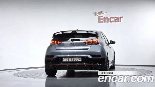 Hyundai Veloster 2019 — Фото 4/20