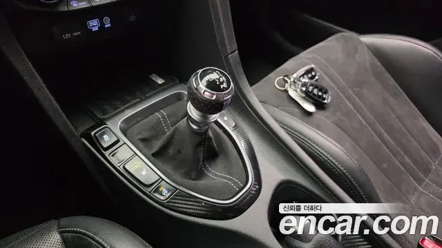 Hyundai Veloster 2019 — Фото 9/20