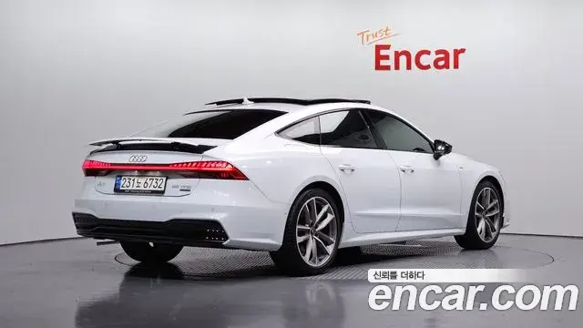 Audi A7 2022 — Şəkil 8/34