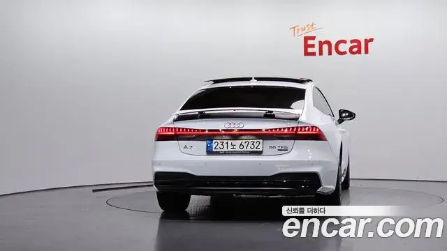 Audi A7 2022 — Şəkil 31/34