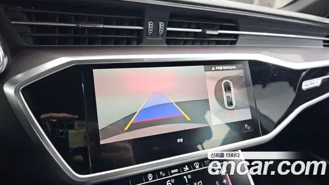 Audi A7 2022 — Şəkil 20/34