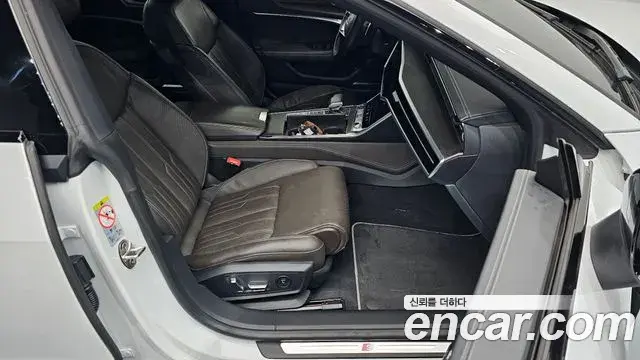 Audi A7 2022 — Şəkil 2/34