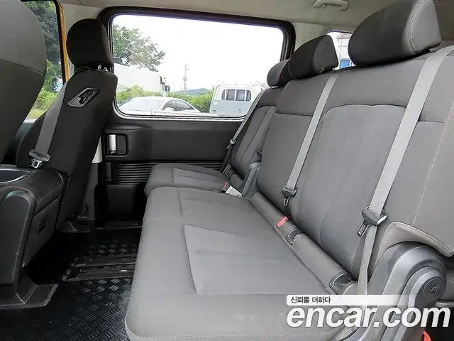 Hyundai Staria 2021 — Фото 5/20