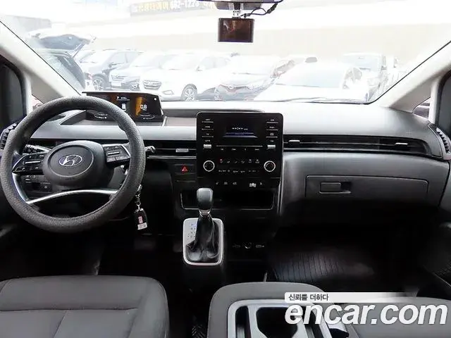 Hyundai Staria 2021 — Фото 9/20