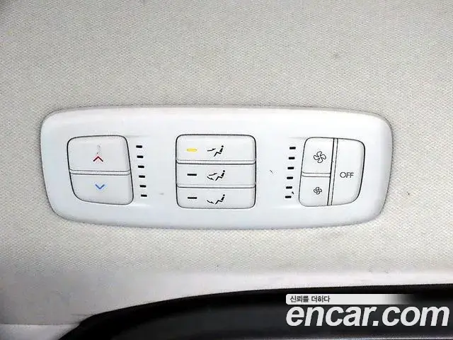 Hyundai Staria 2021 — Фото 13/20