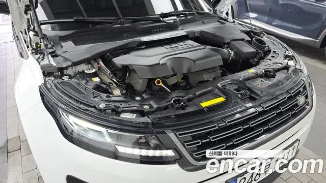 Land Rover Range Rover Evoque 2025 — Фото 6/20