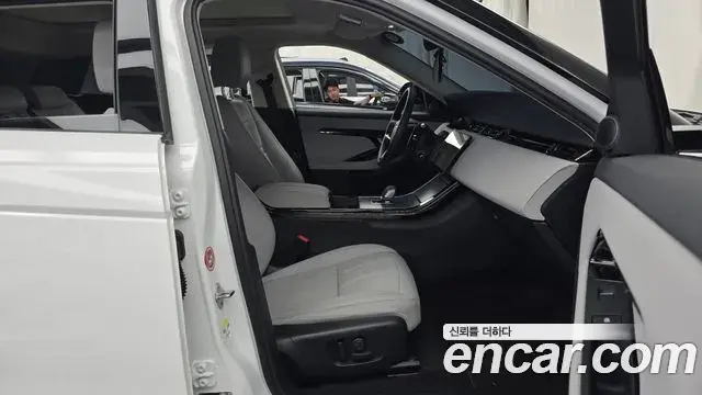 Land Rover Range Rover Evoque 2025 — Фото 11/20
