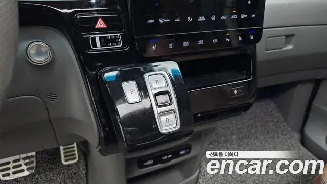Hyundai Staria 2022 — Şəkil 9/20