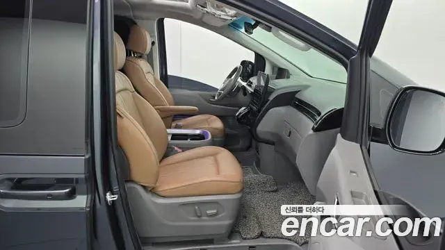Hyundai Staria 2022 — Şəkil 12/20