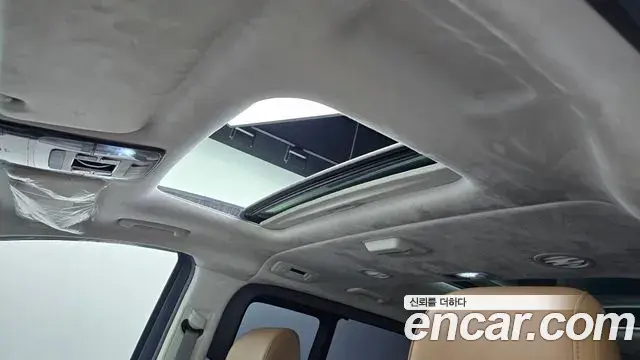 Hyundai Staria 2022 — Şəkil 17/20