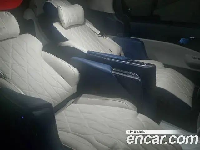 Kia Carnival 2025 — Şəkil 6/20