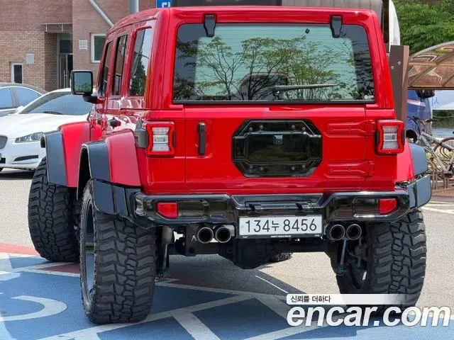 Jeep Wrangler 2021 — Photo 12/20