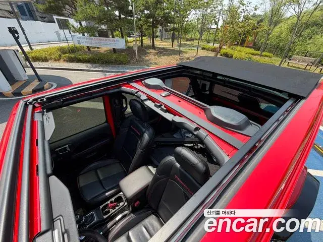 Jeep Wrangler 2021 — Photo 2/20