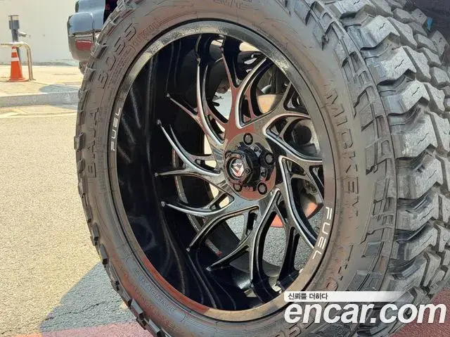 Jeep Wrangler 2021 — Photo 8/20