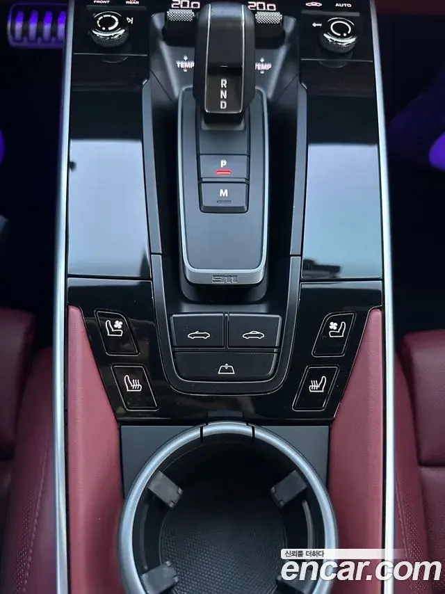 Porsche 911 2021 — Şəkil 19/20