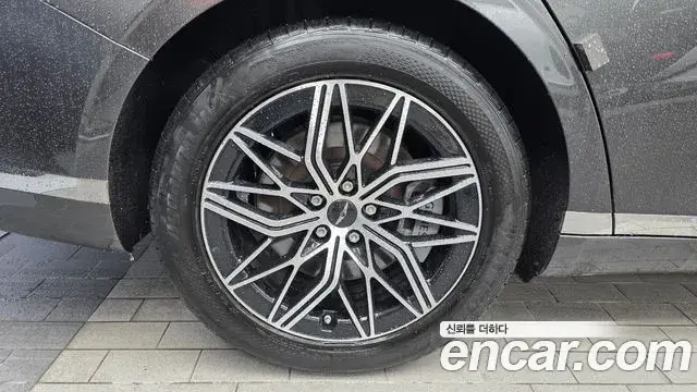 Genesis G90 2022 — Şəkil 3/20