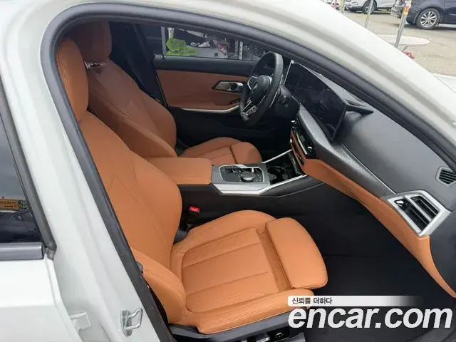 BMW 3 Series 2025 — Фото 13/14