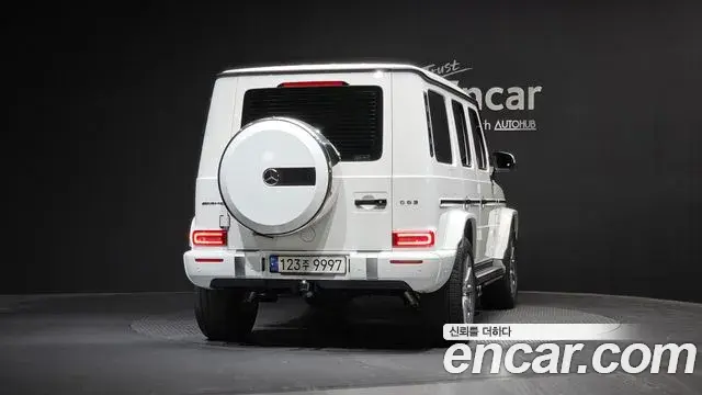 Mercedes-Benz G-Class 2021 — Photo 2/30