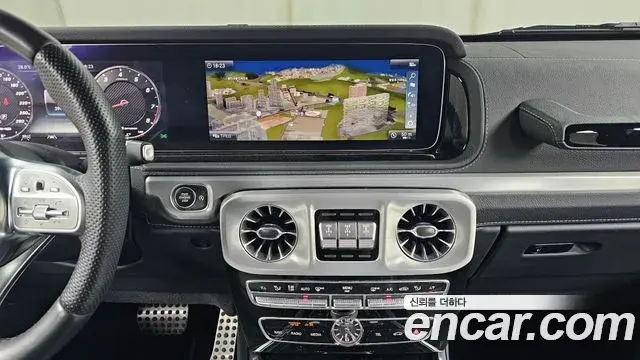 Mercedes-Benz G-Class 2021 — Photo 7/30