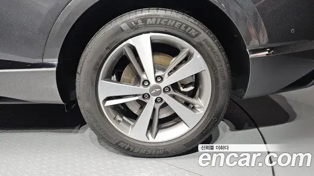 Genesis GV80 2021 — Photo 23/34