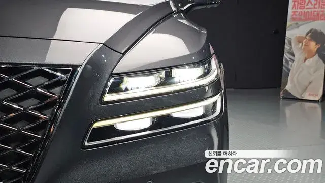 Genesis GV80 2021 — Photo 13/34