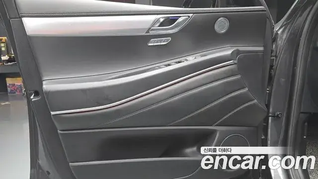 Genesis GV80 2021 — Photo 12/34