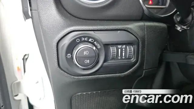 Jeep Wrangler 2020 — Şəkil 14/30