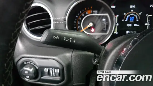 Jeep Wrangler 2020 — Şəkil 30/30