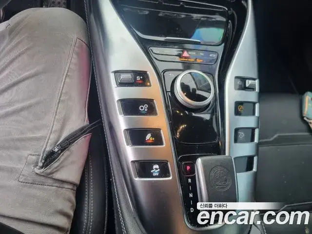 Mercedes-Benz AMG GT 2020 — ფოტო 3/20